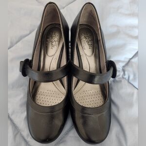 Lifestride Soft System Rozz Mary Jane Pump Heel